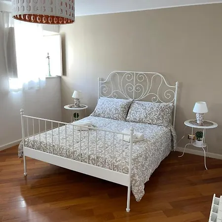 Διαμέρισμα Etnea House Living *